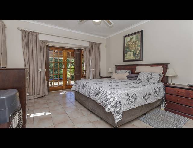 4 BEDROOM HOUSE FOR SALE IN KLOOF